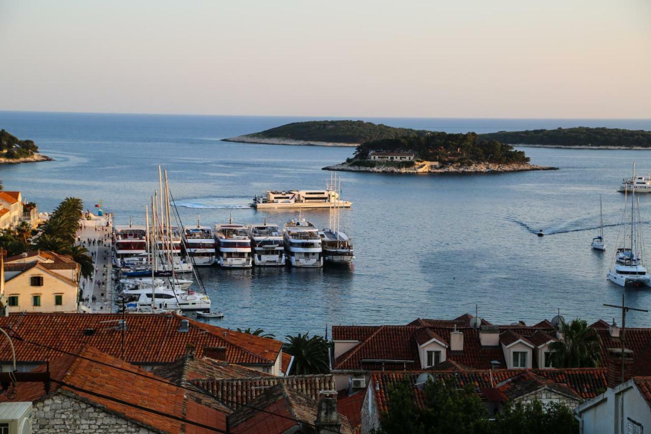 Apartments Sunset Hvar Town Exterior foto